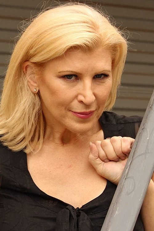 Kelsa Kinsly as Psychiatrist Patient