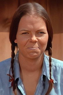 Pamella Princess as Singer