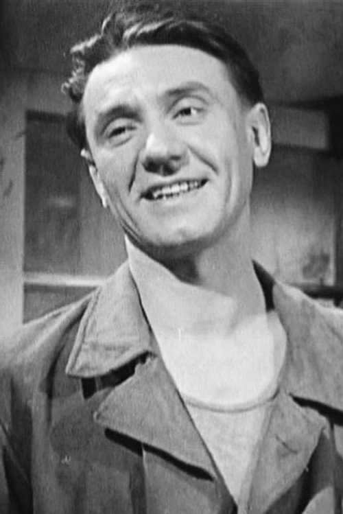 Nikolay Yakhontov as Soldier (uncredited)