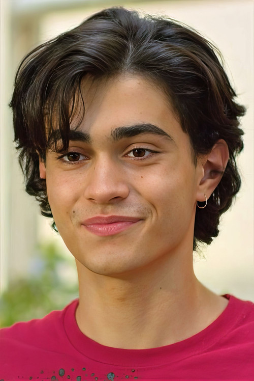 Giuseppe Pallone as Ettore