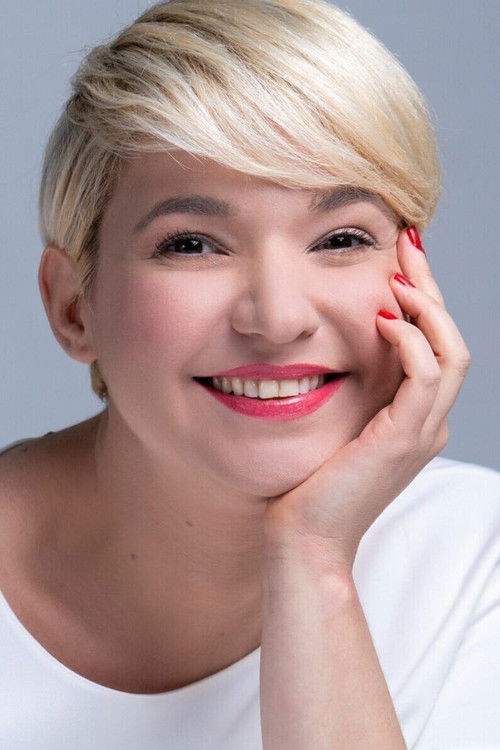 Nandia Kontogiorgi as 