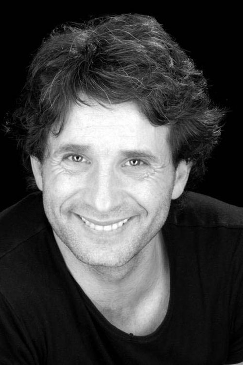 Iñaki Guevara as Hombre maduro