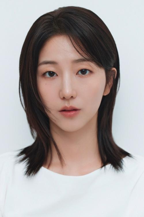 Seol Woo-in as Kang Jeong Hye [Dan Bi's friend]