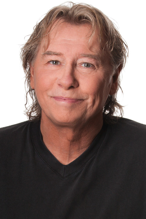 Peter Lundblad as Lewis