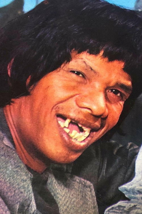 Thep Tienchai as Secret Agent Bike Cabbie