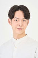 Ryosuke Sakurano as Kunihiko