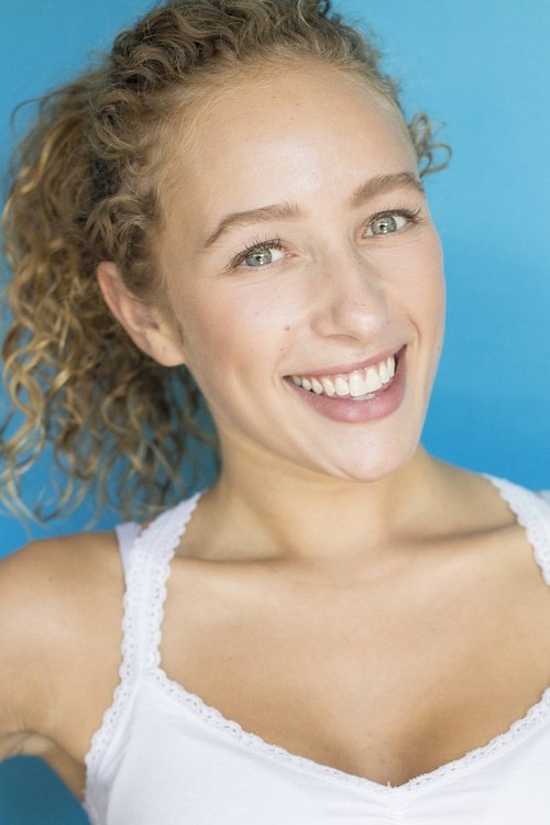 Dora Pereli as Bunny