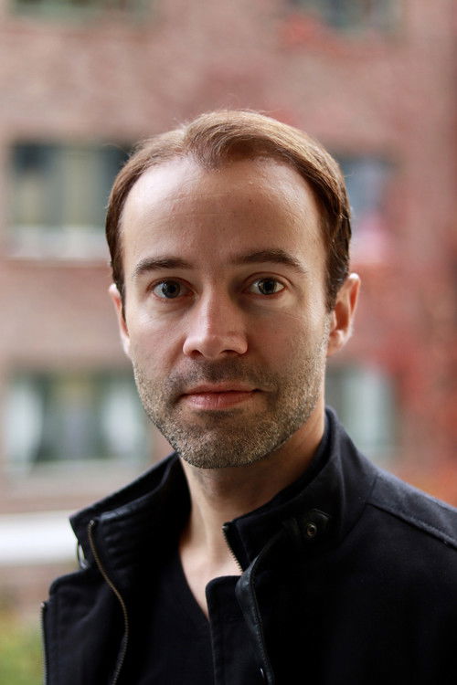 Magnus Kjørrefjord as Jens