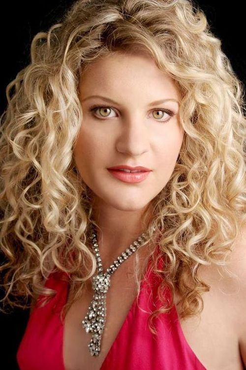 Mirusia Louwerse as Self - Soprano