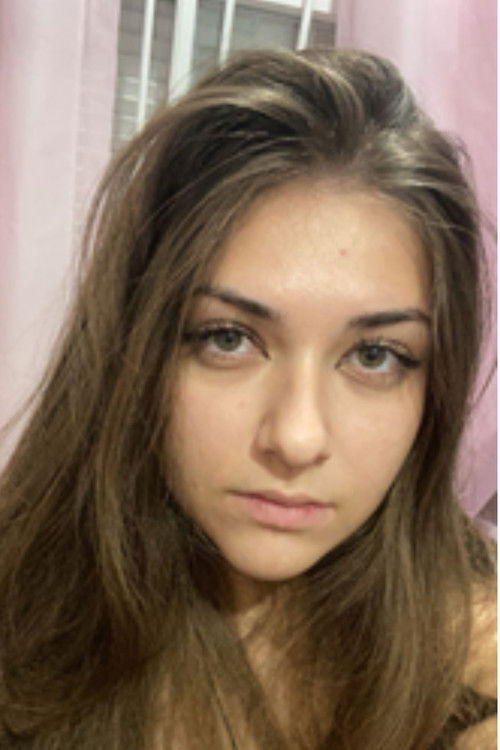 Alice Tarsitano as Justine