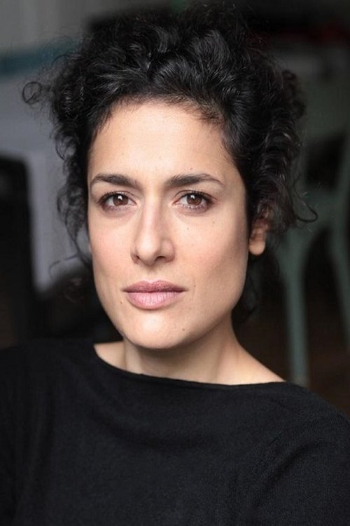 Aurélie Valat as Émilie