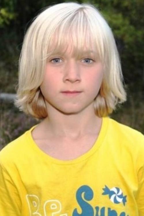 Leonard Valestrand Eike as Sindre