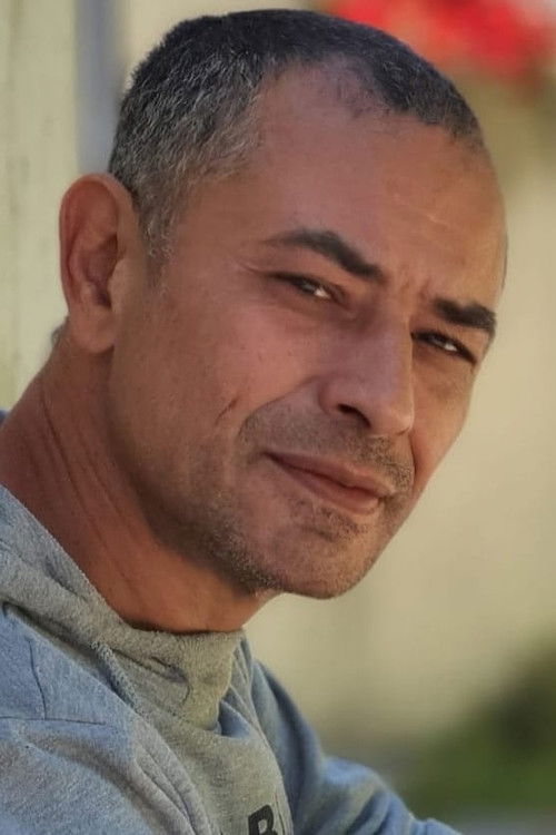 Ricardo Spínola as Polícia