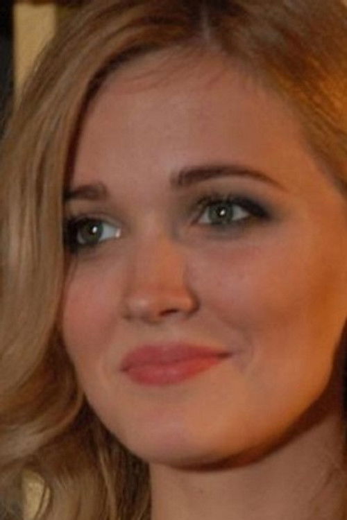 Polina Smykovskaya as Nastya