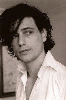 Louis-Ronan Choisy as Cédric