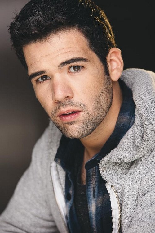 Julian Goza as Policeman