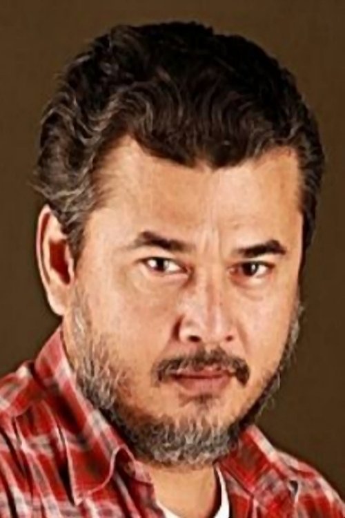 Azri Iskandar as Dato Mustafa