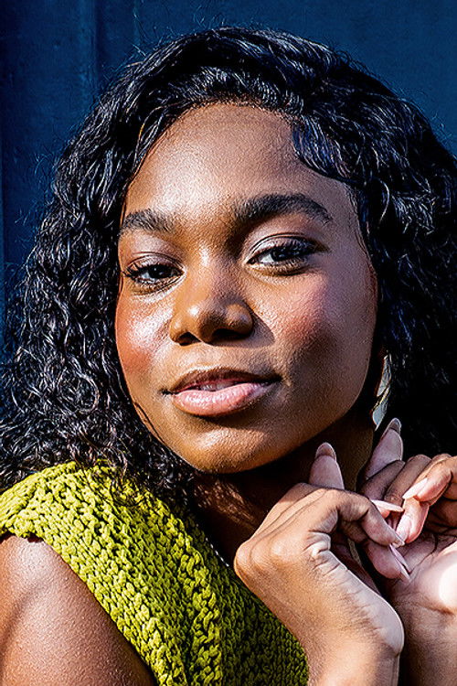 Rebeca Carvalho as Maitê