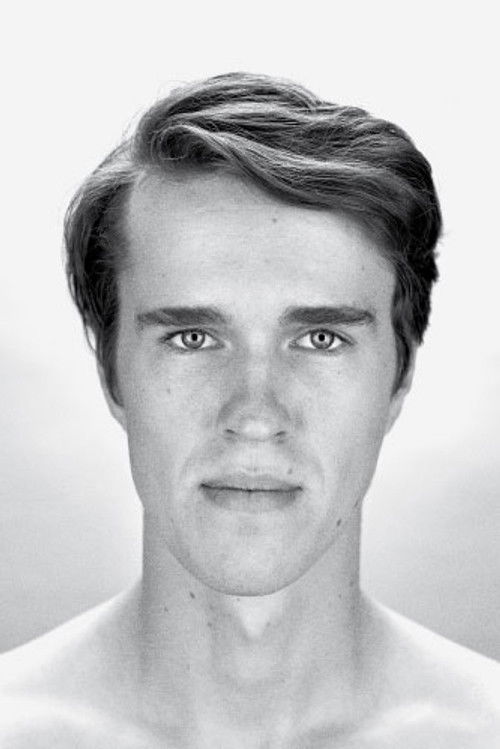 Urban Kuntarič as Mitar