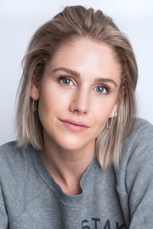 Alice Clément as Mili