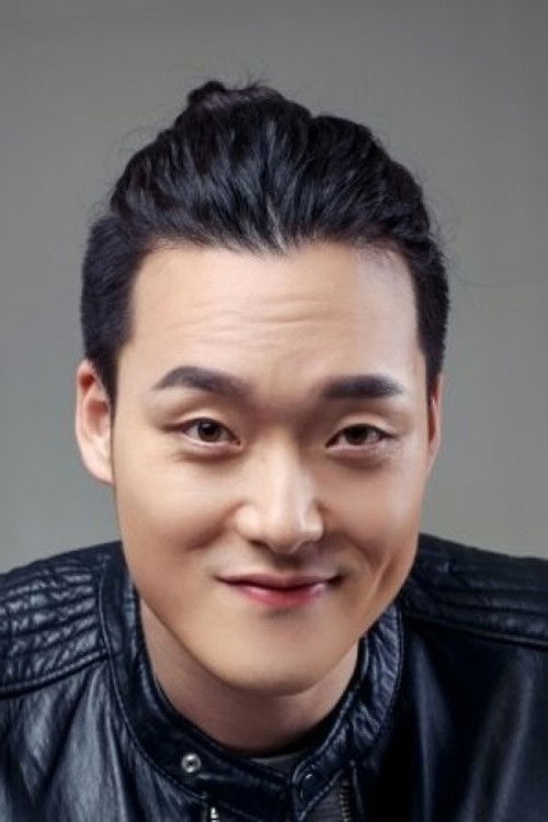 Kim Geon Wook as Seo Hyeon's uncle