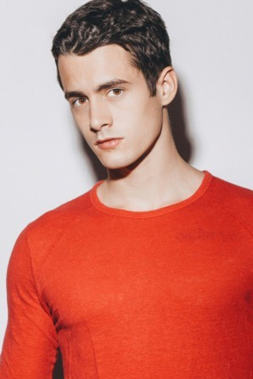 Daniele La Leggia as Sebastian (a 15 anni)