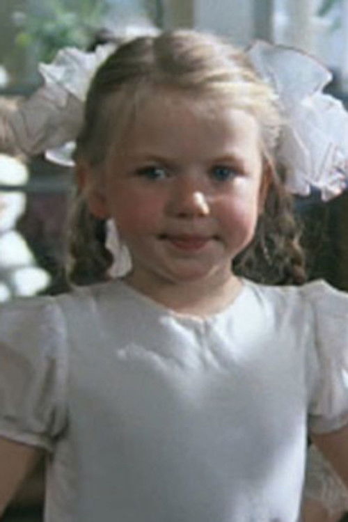 Nadezhda Klimentovich as Tamara in childhood