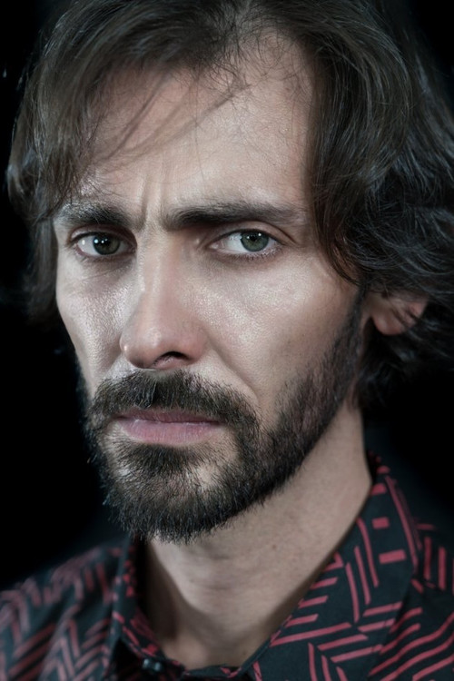 Ivo Müller as Maneco