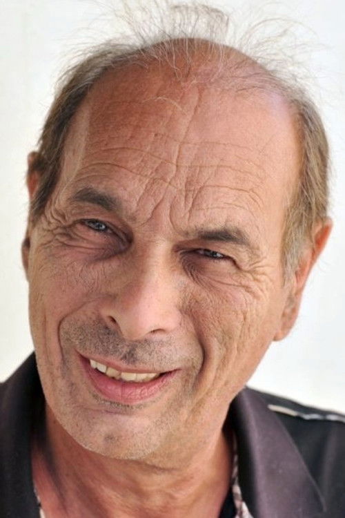 Guy Hampartzoumian as Guy