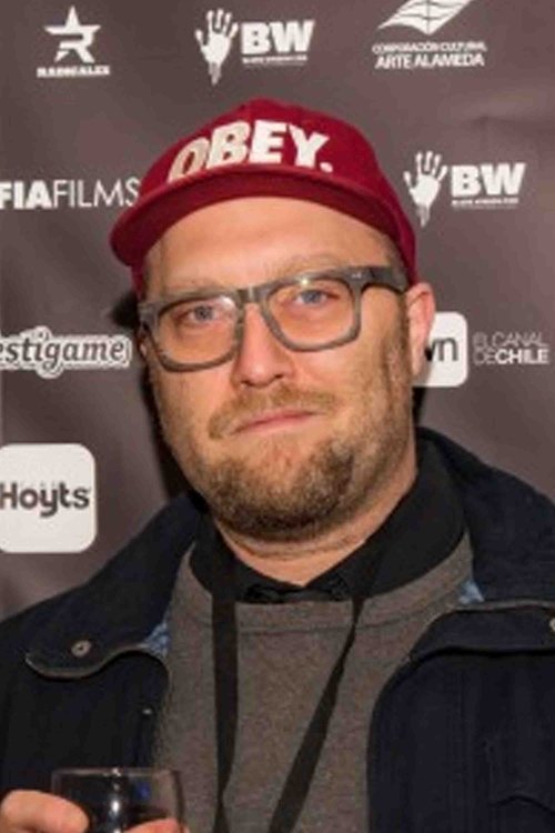 Sebastián Rotstein as Papá de Lucas