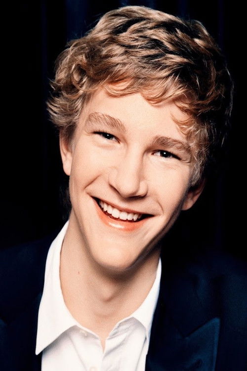 Jan Lisiecki as Self