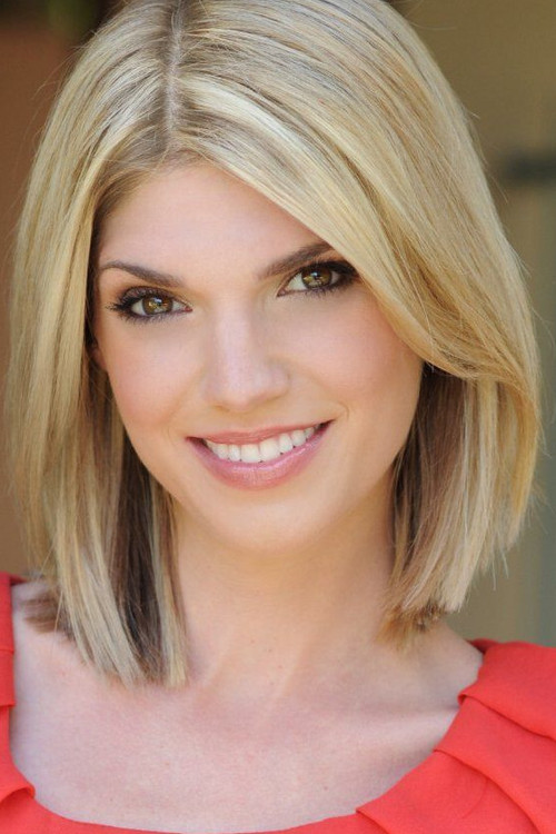 Lauren Benz Phillips as Donna