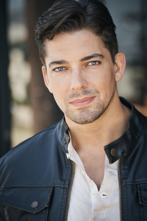 Derrick Dover as Tom Thomason