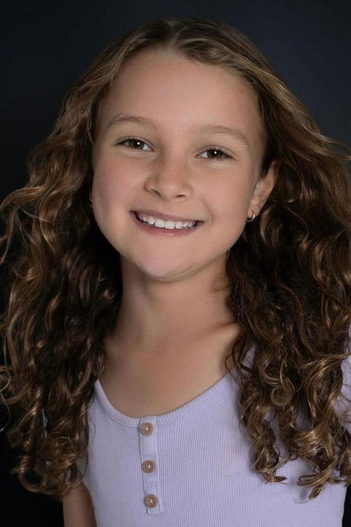 Coco Greenstone as Young Traci