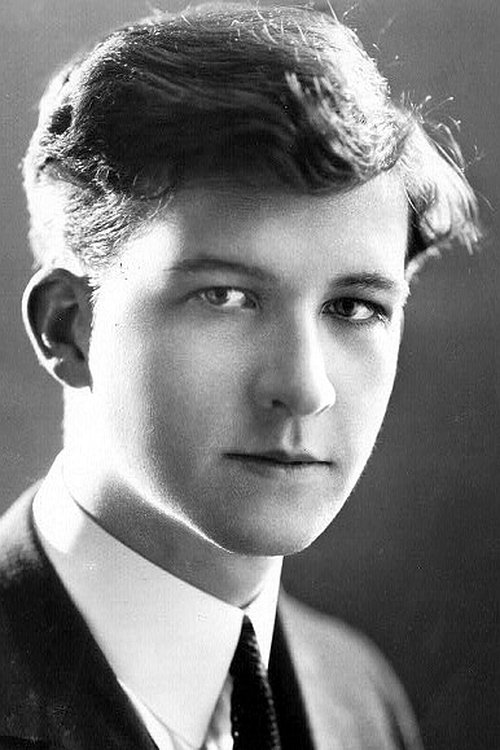 Thomas Carnahan Jr. as Arthur, as a child