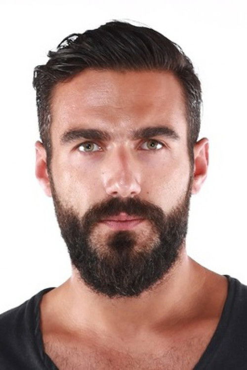 Erman Burmalı as Barış