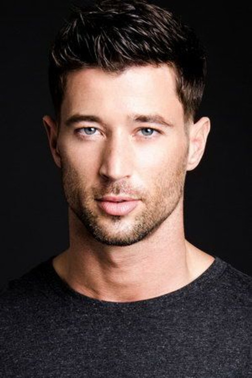 Lawrence Sikorski as (uncredited)