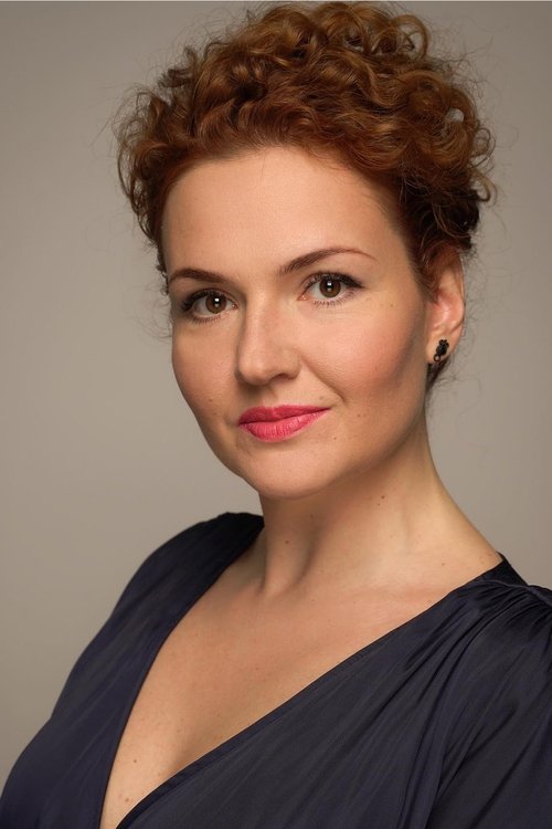Alyona Falaleyeva as Liza