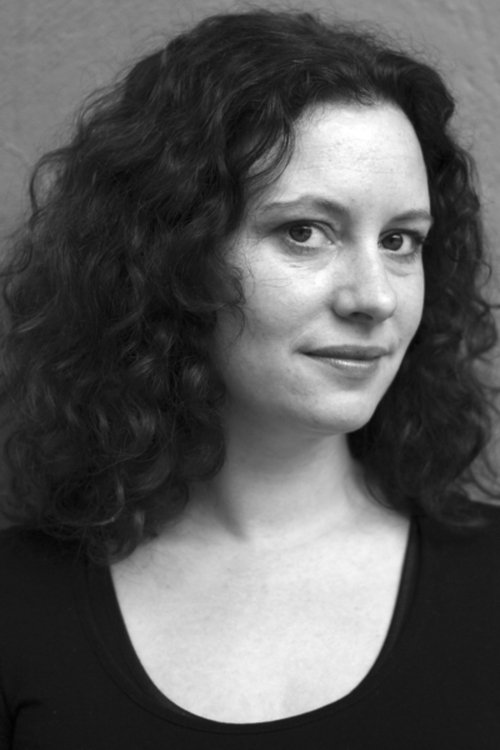 Silje Breivik as Vigdis