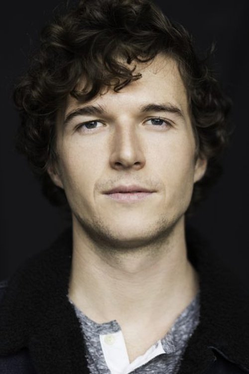 Thomas Vallières as Josh Williams