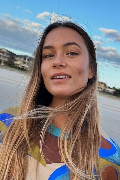 Pacha Luque-Light as Michelle