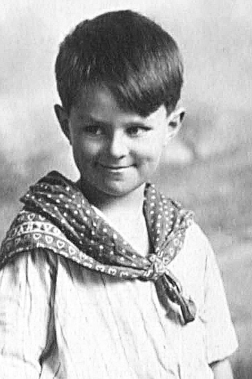 True Eames Boardman as Orphan Boy (uncredited)