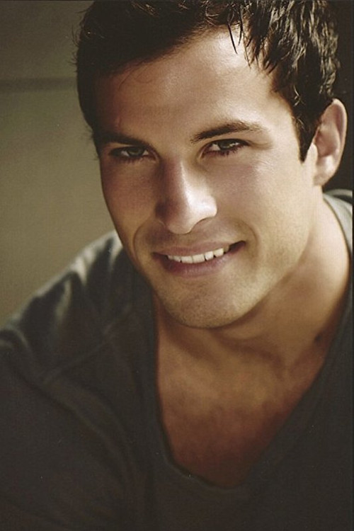 Seth Duhame as Robot Cage Fighter 1