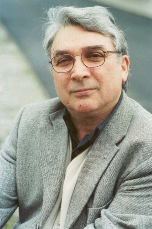 Xulio Lago as Senén