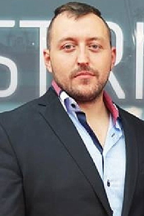 Alexander Eisenbraun as Boris