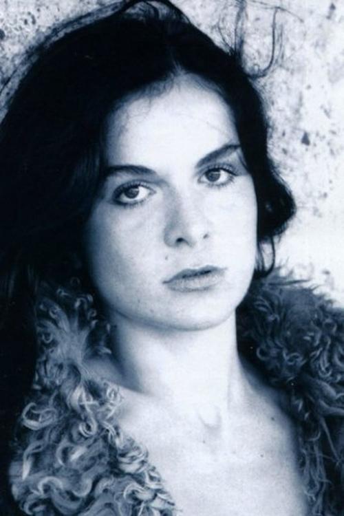 Marina Daunia as Helen, sorella di Paolo
