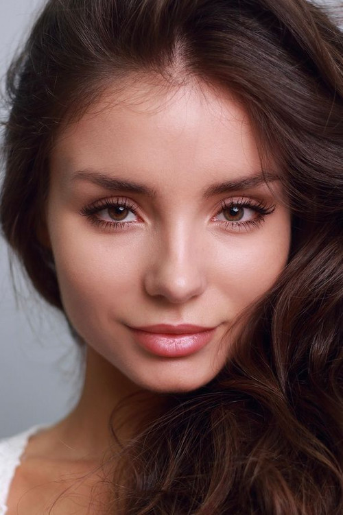 Kateryna Fain as Rada Alkares