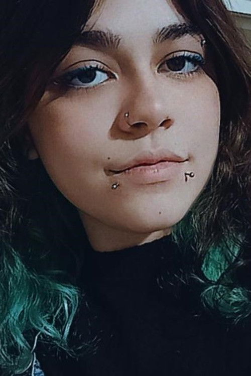 Jady Motta as Camila