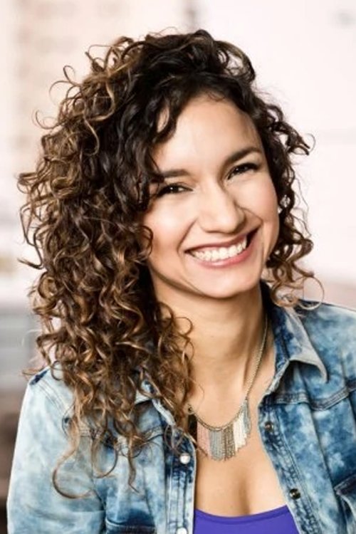 Natalia Rosminati as Arpías