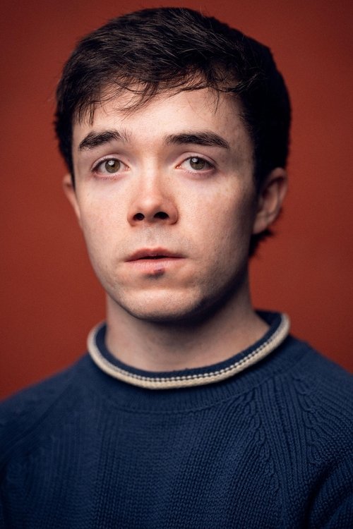 Callum Maxwell as Cas